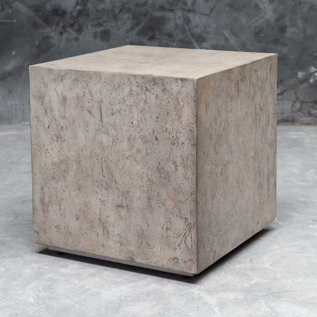 Kioni Cube Table